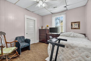 2nd bedroom with recently updated carpet.
