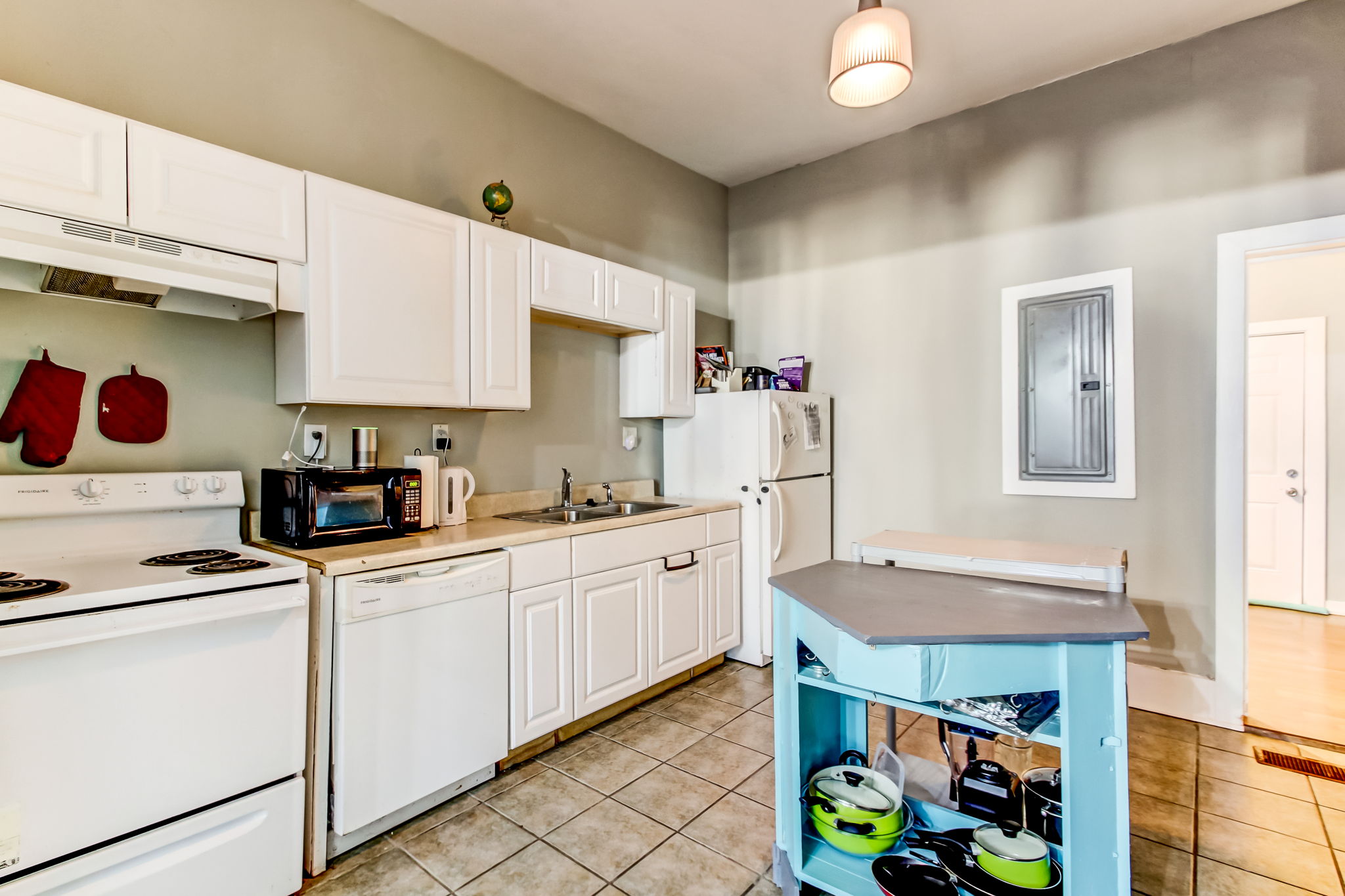 Kitchen in Downstairs Unit