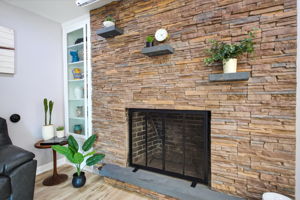  Photo 23