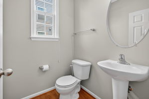  Photo 32