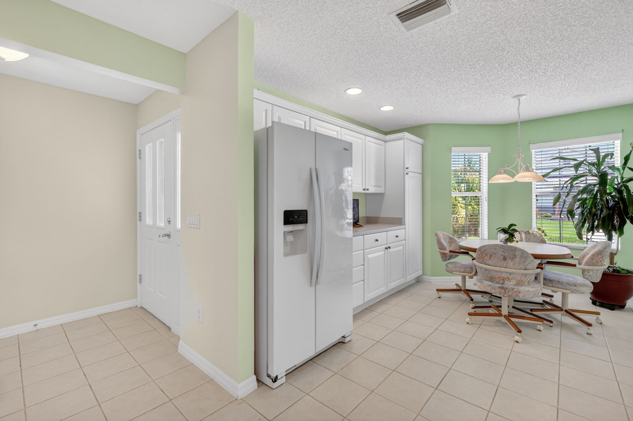 Kitchen and Dinette