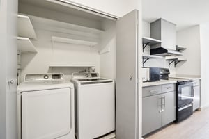 N Oakhurst Dr apt 204-S1401-012.jpg