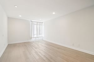 N Oakhurst Dr apt 204-S1401-018.jpg