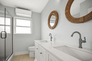 Bathroom 2 - 495A9274