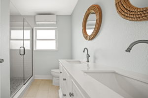 Bathroom 2 - 495A9276