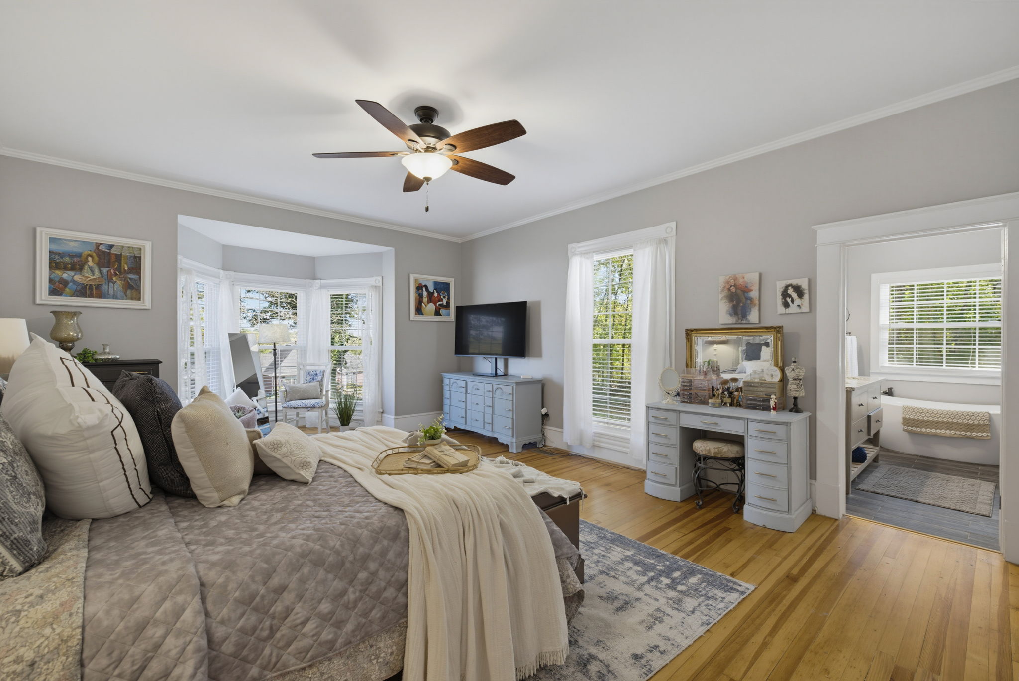 403 S 2nd Ave-5