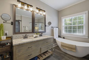 403 S 2nd Ave-7