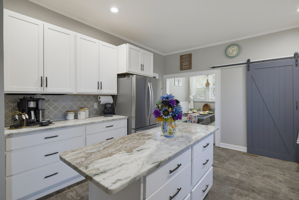 403 S 2nd Ave-19