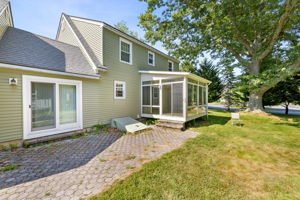 403 Shore Rd, Old Lyme, CT 06371, USA Photo 9