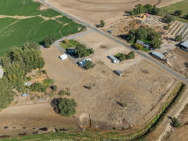  Photo 44