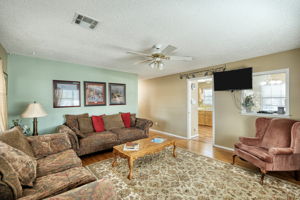 Reception/Entry to Kitchen Area