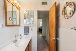 Westbrook Ave-0205-022.jpg