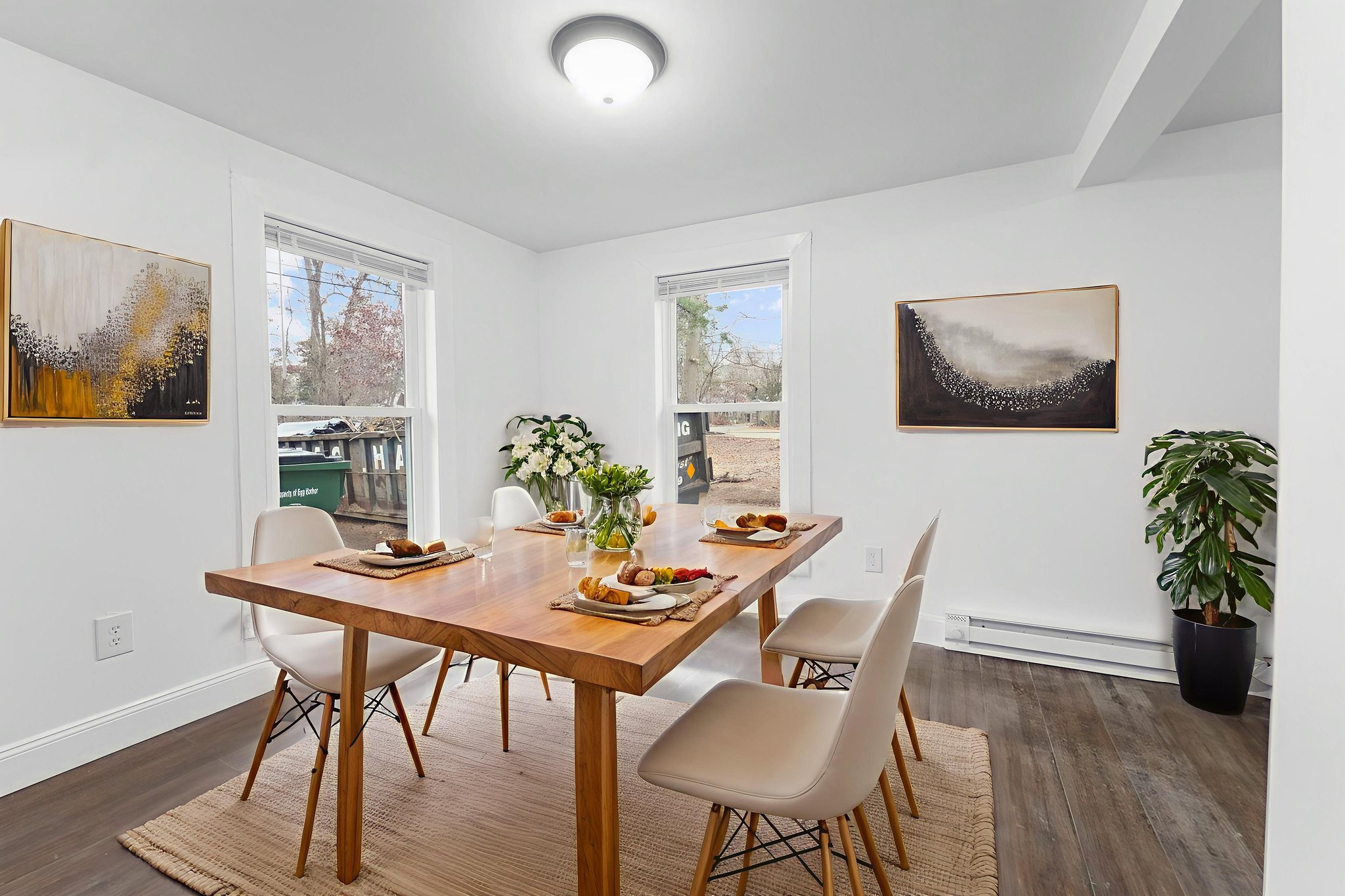 DSC06445 virtually staged.jpeg