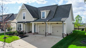 Welcome to 4031 Ryecroft Lane!