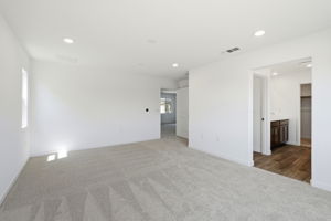  Photo 34