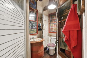  Photo 41