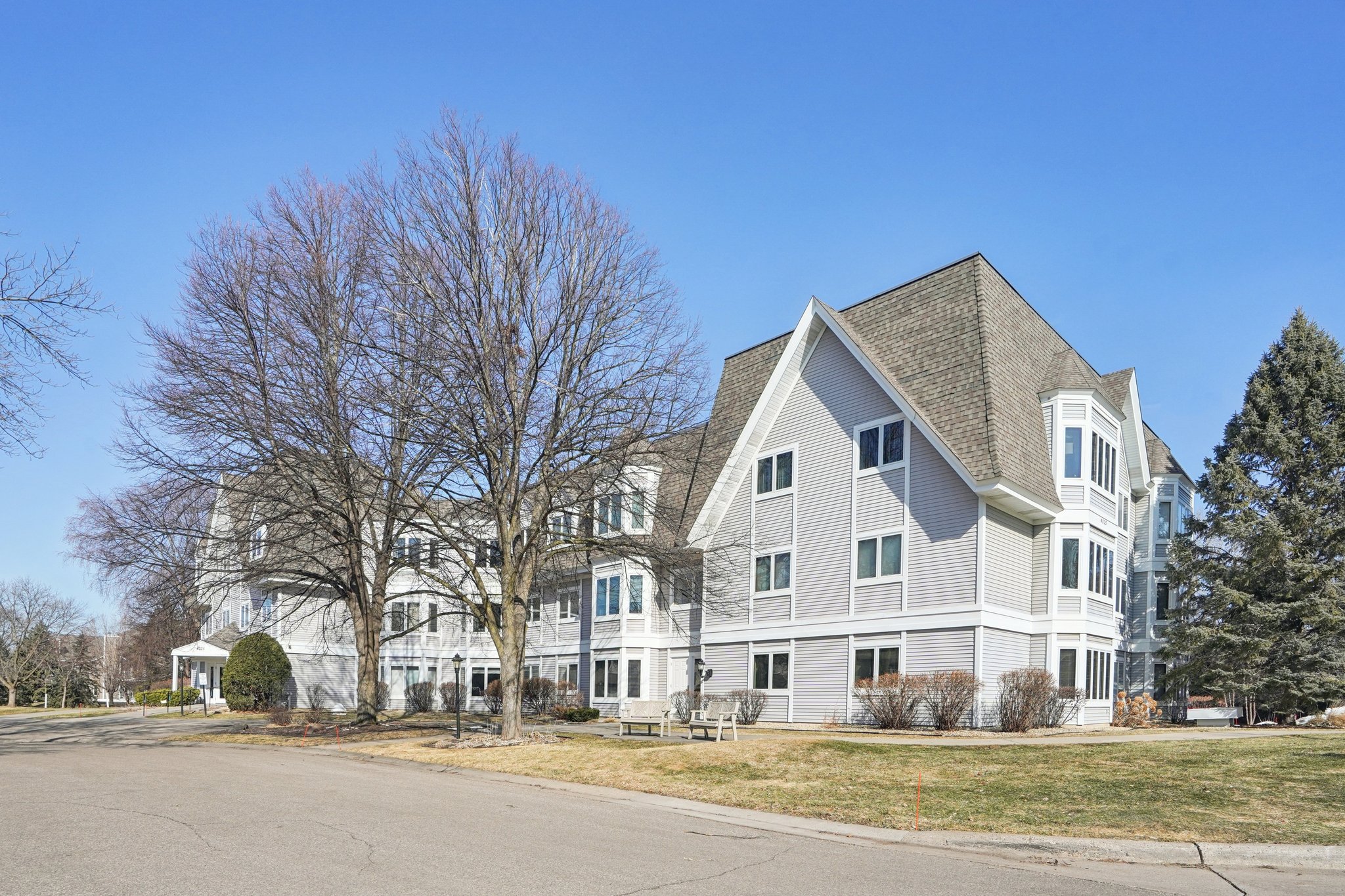 Victoria St-S0303-002.jpg