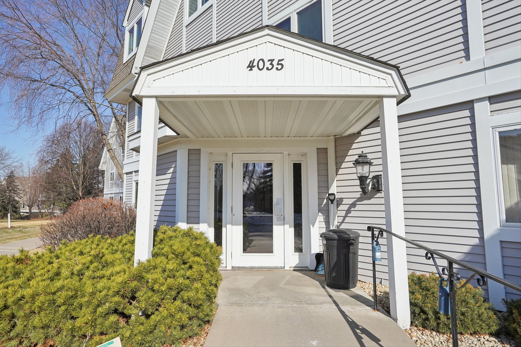 Victoria St-S0303-003.jpg