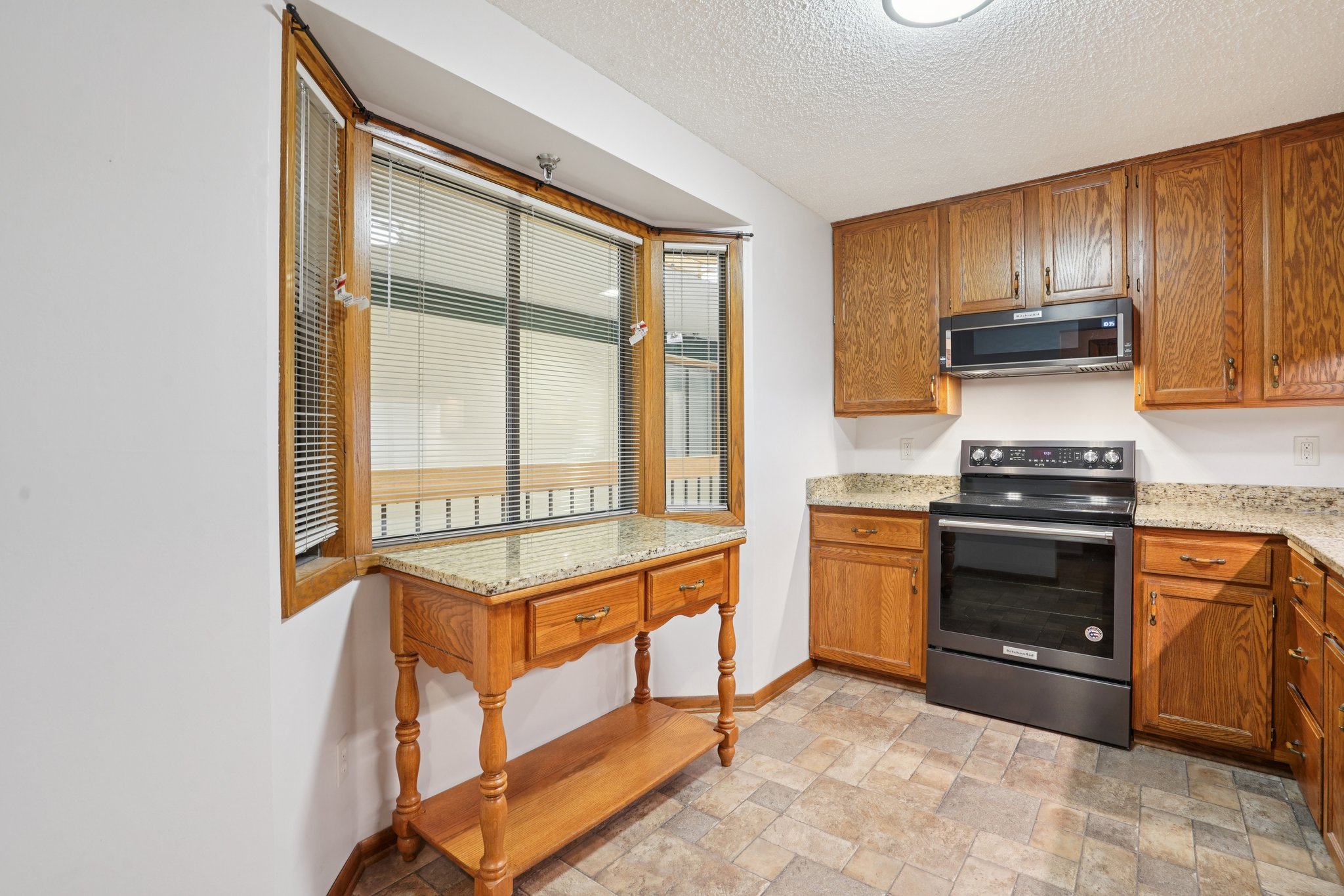 Victoria St-S0303-014.jpg