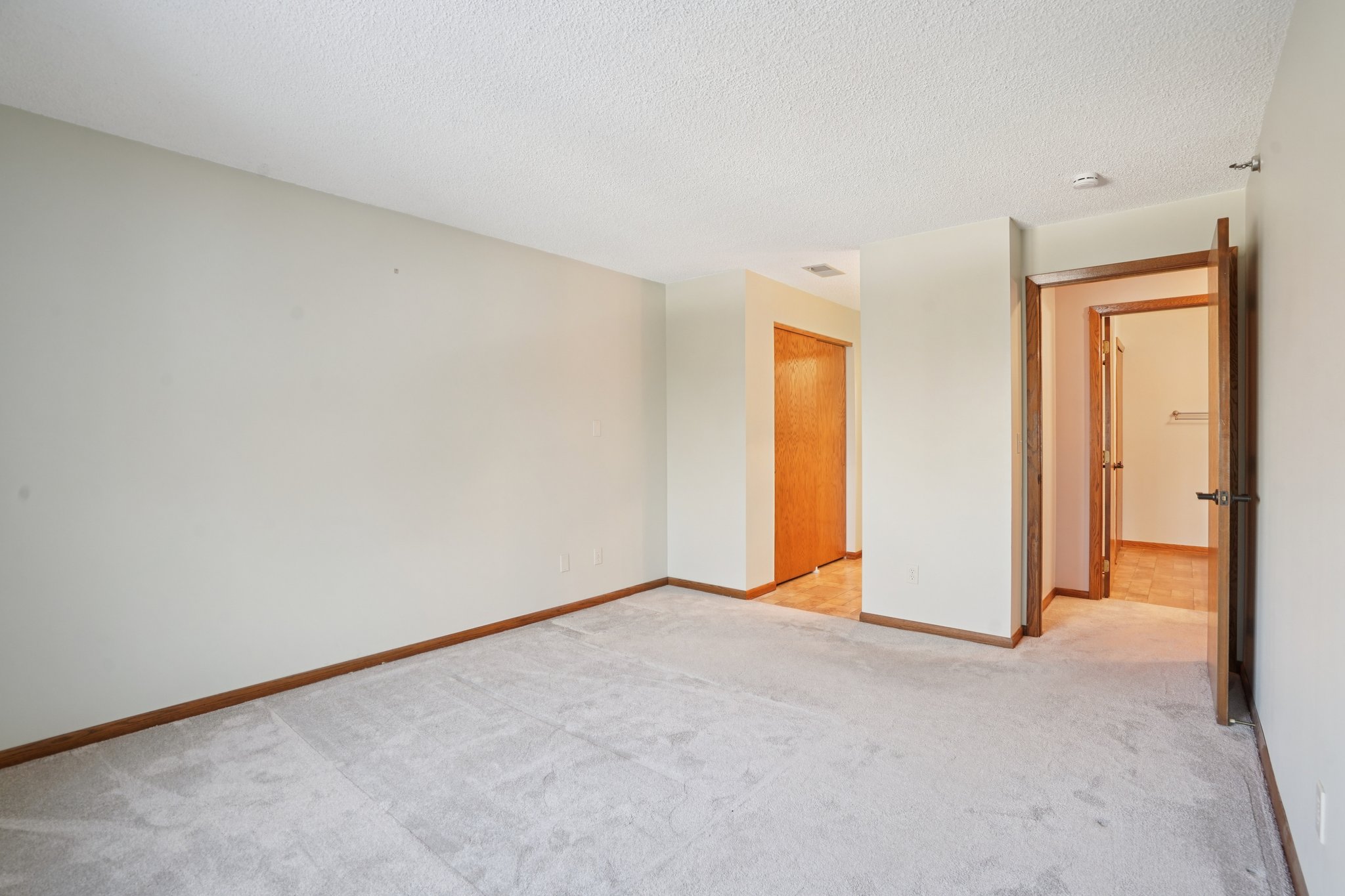 Victoria St-S0303-021.jpg