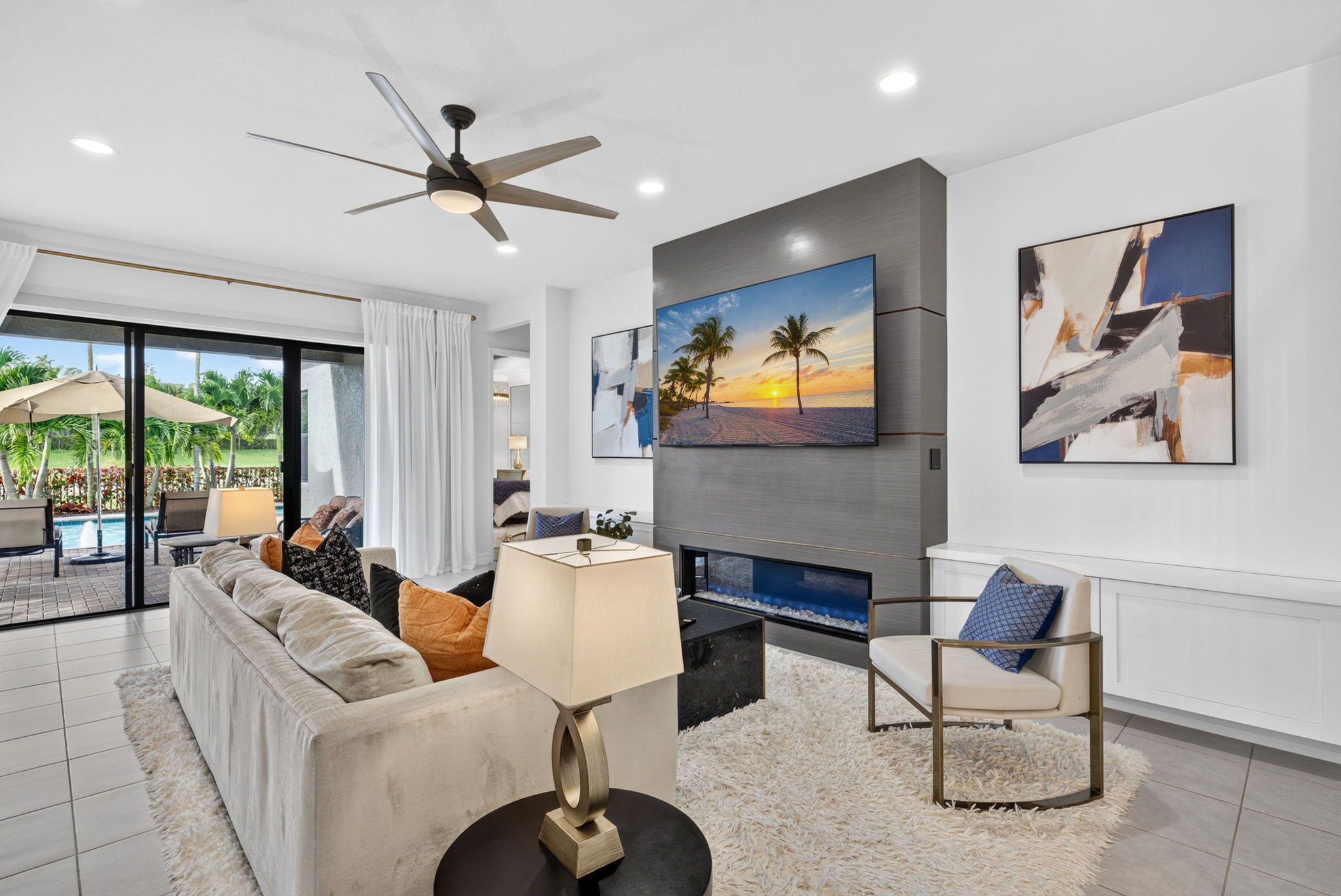 Living Room 1 of 4