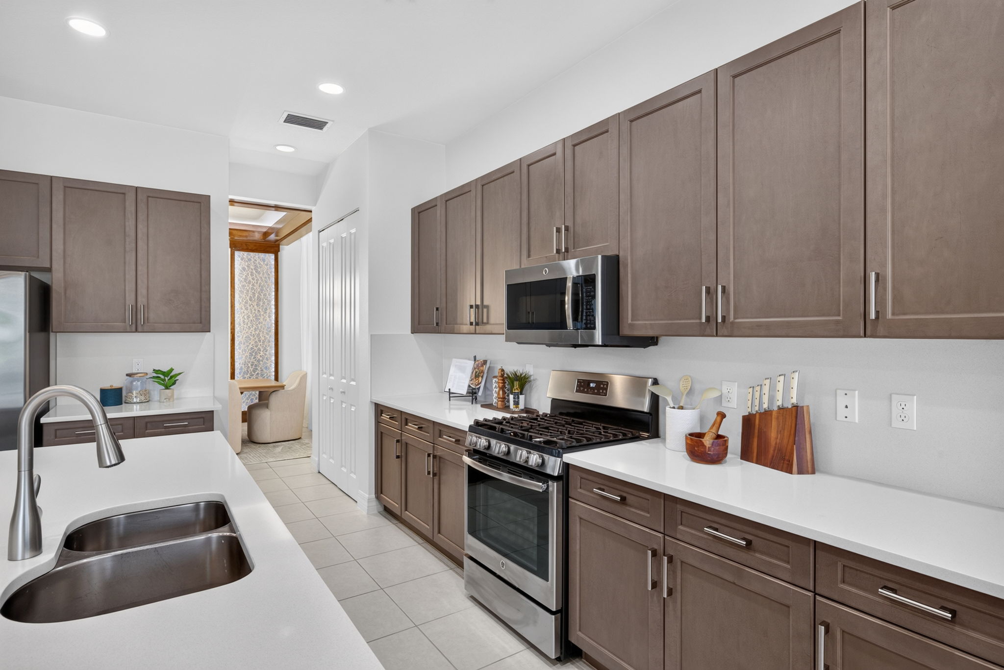 Kitchen 2 of 3
