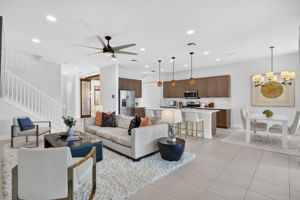 Living Room 3 of 4