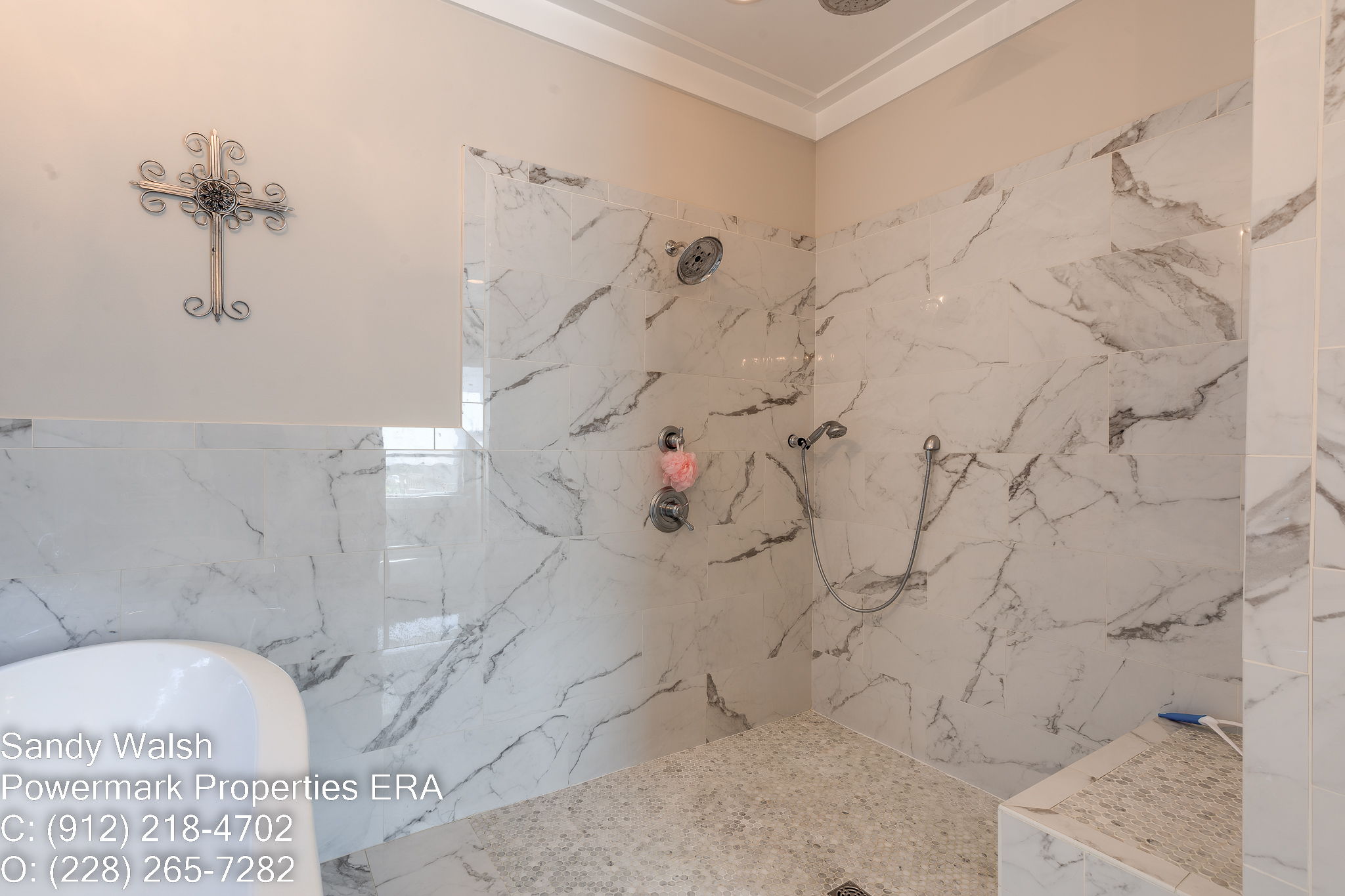 2 (18 of 19) Master Bathroom