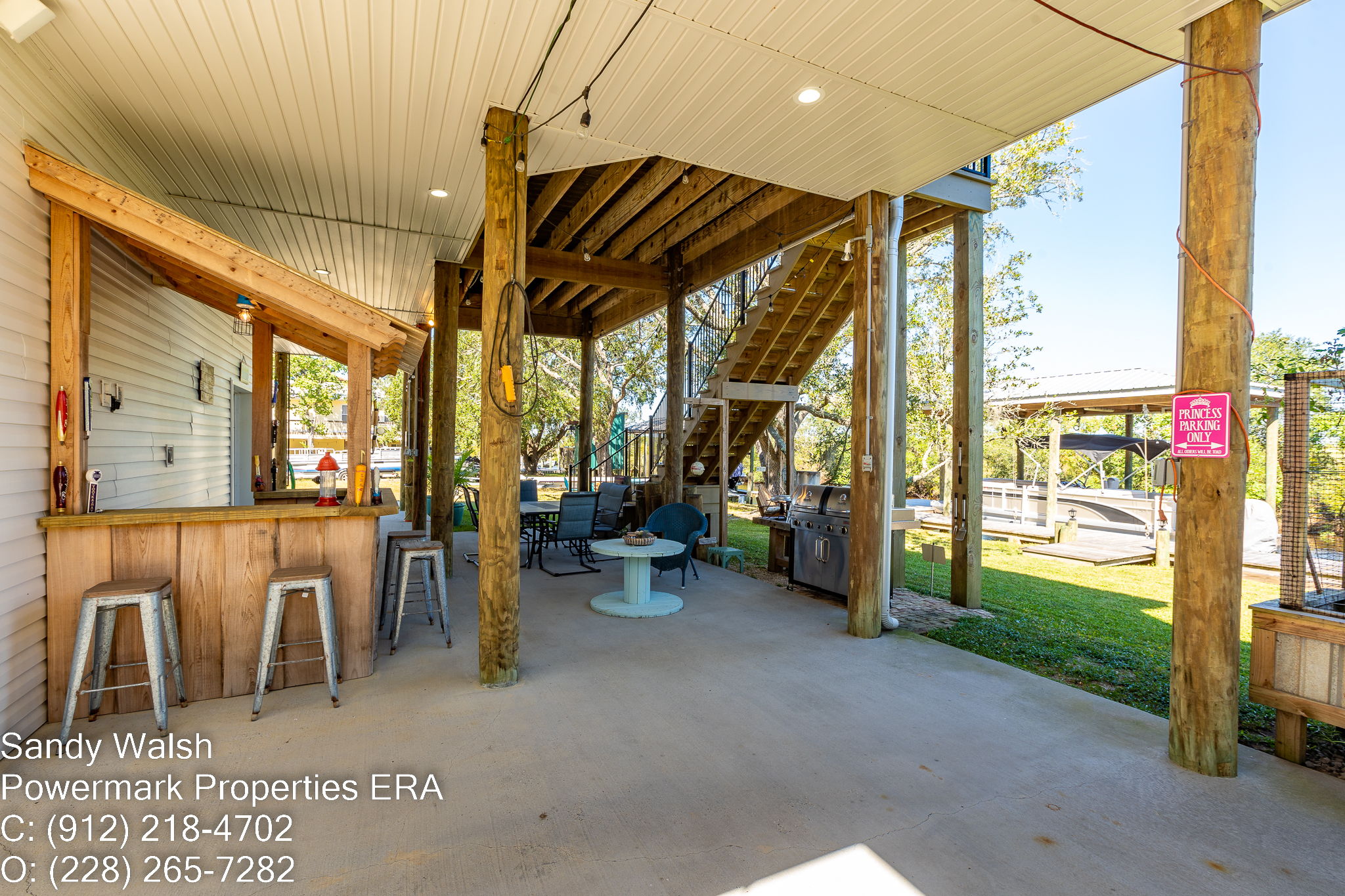 3  Exterior (4 of 12)