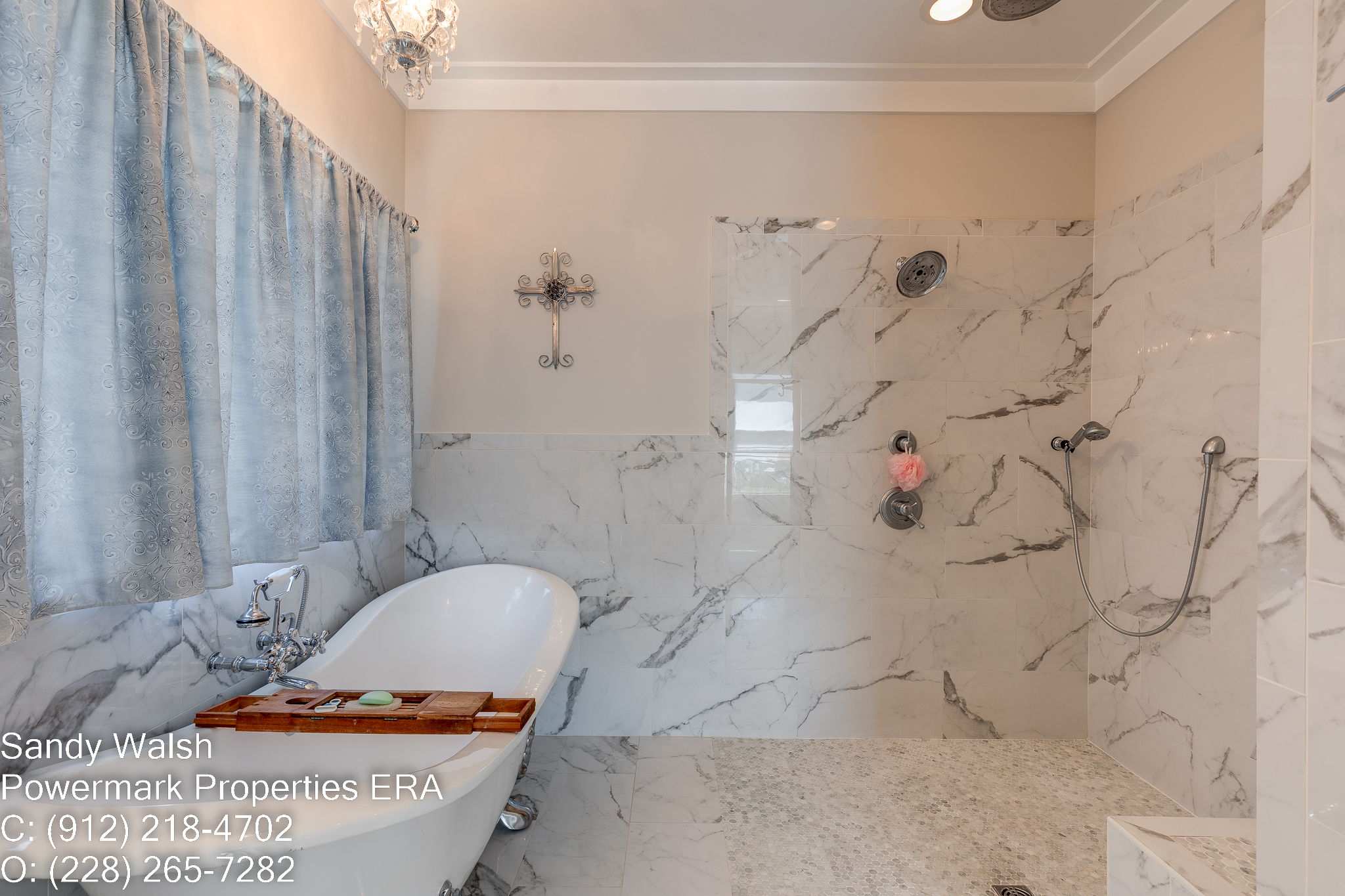 2 (17 of 19) Master Bathroom