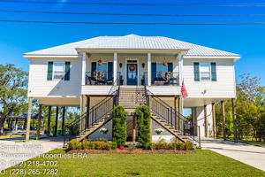 1 Exterior (1 of 4)