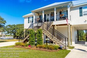 1 Exterior (3 of 4)