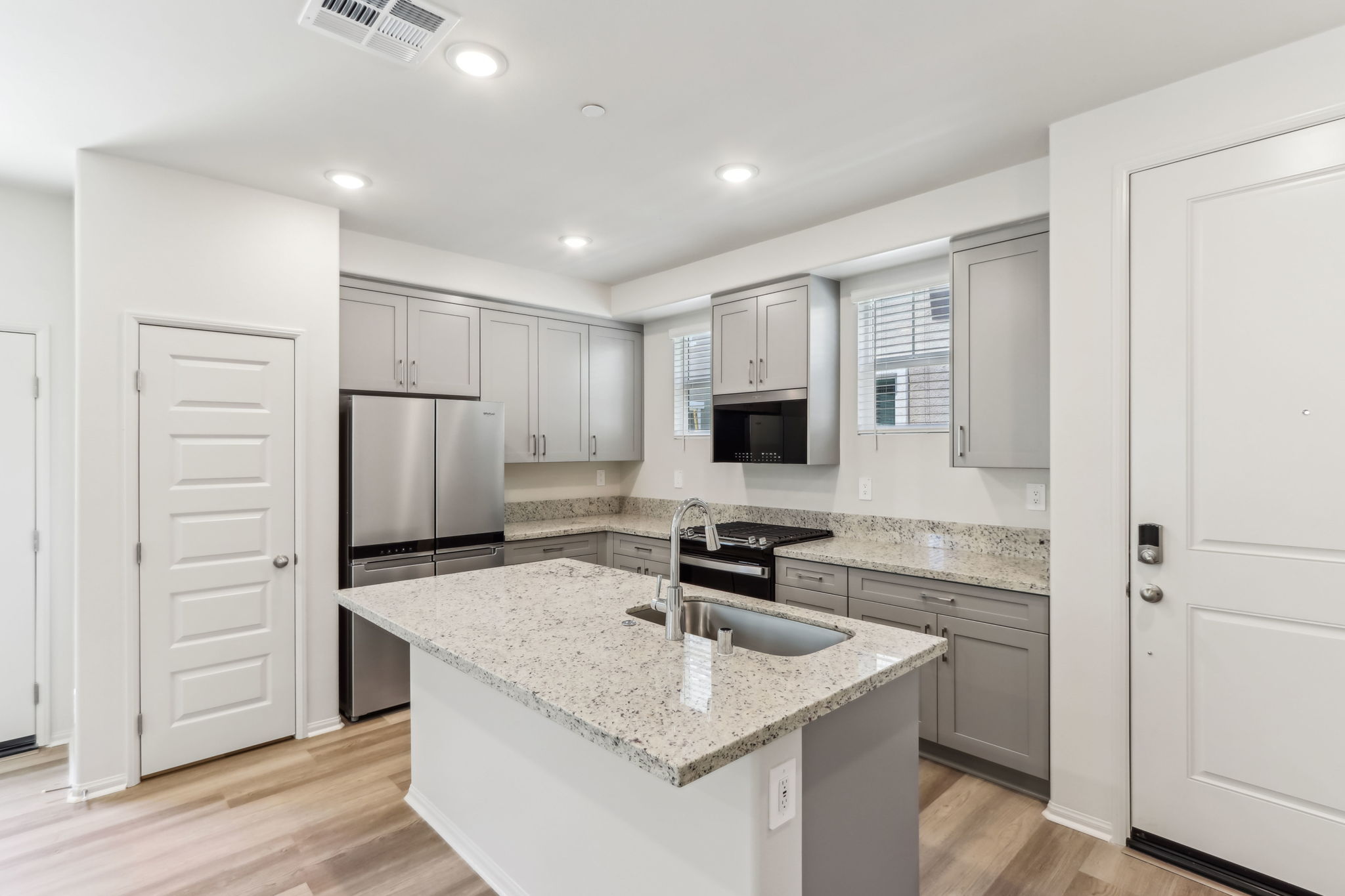 SoCal - Prado community -  40367 Via Jumara Temecula CA 92591-008