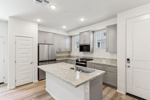 SoCal - Prado community -  40367 Via Jumara Temecula CA 92591-008