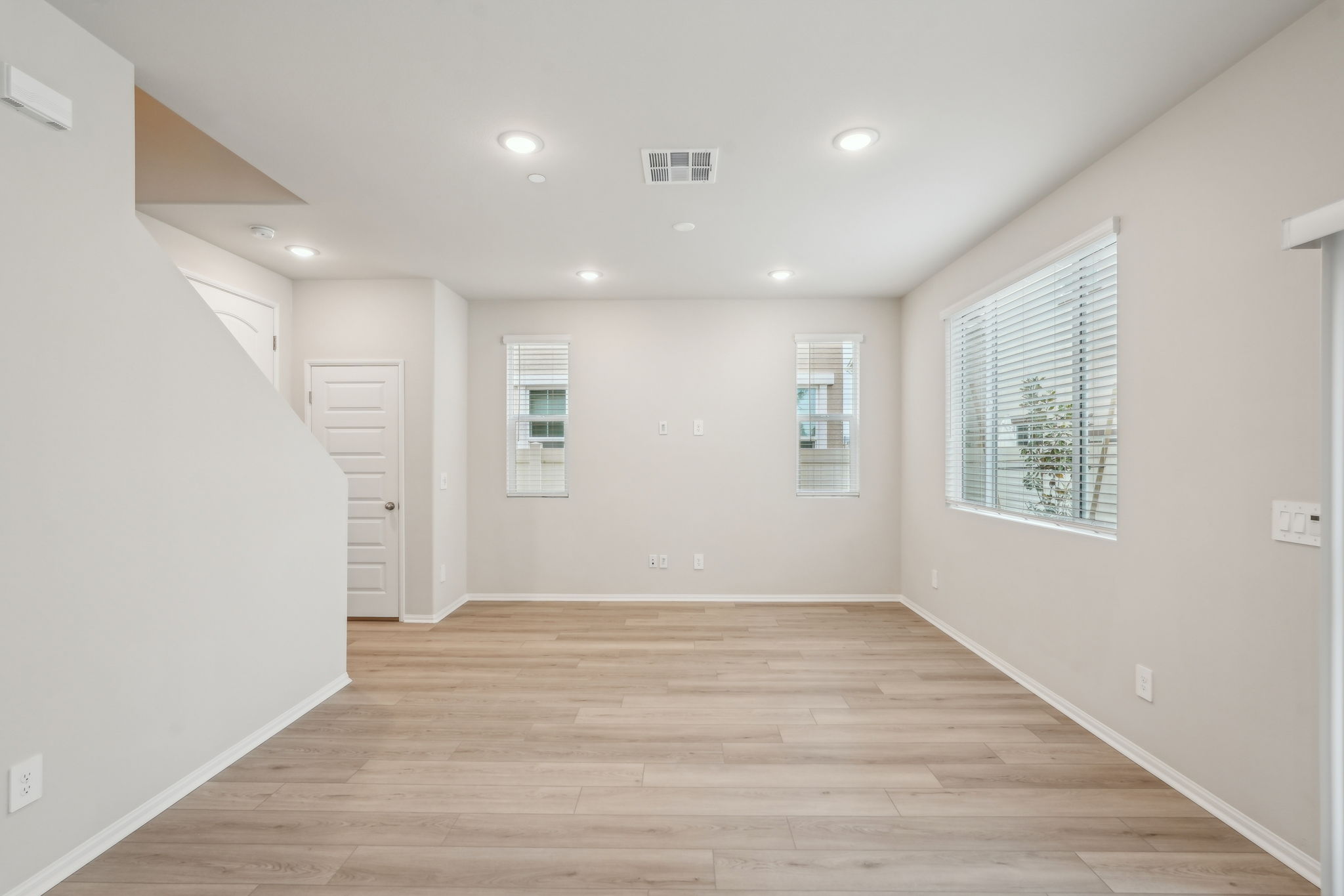 Socal - Prado Community - 40368 Via Jumara-Temecula, CA 92591-005