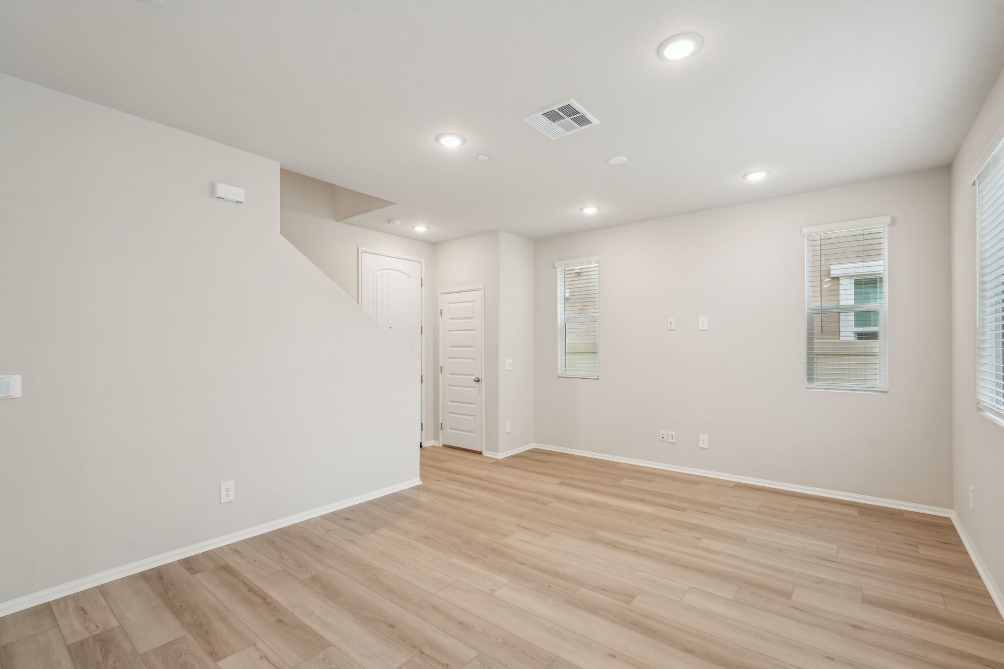 Socal - Prado Community - 40368 Via Jumara-Temecula, CA 92591-006
