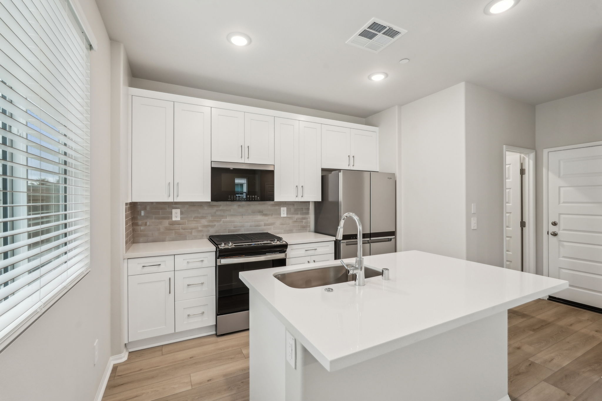 Socal - Prado Community - 40368 Via Jumara-Temecula, CA 92591-013