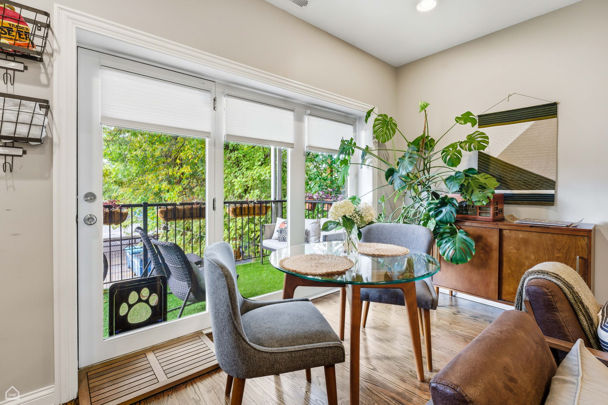 4038 N Kenmore Ave 2 - Brady Miller_CHP2025_017