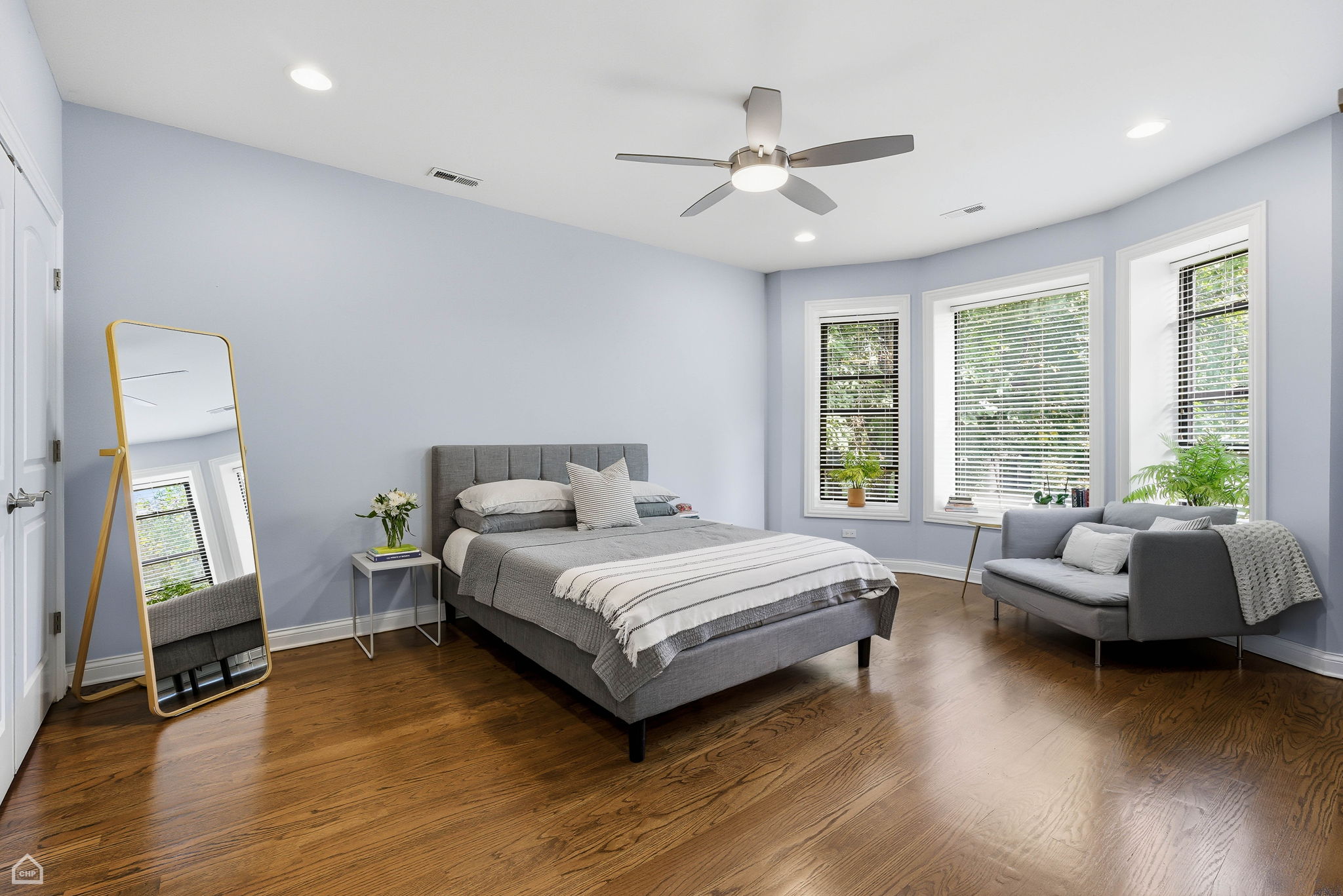 4038 N Kenmore Ave 2 - Brady Miller_CHP2025_021