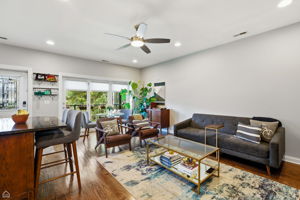 4038 N Kenmore Ave 2 - Brady Miller_CHP2025_008