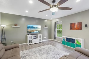 Turnberry Dr-S2805-009.jpg
