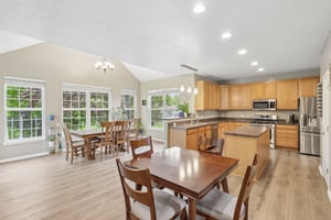 Turnberry Dr-S2805-015.jpg