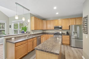 Turnberry Dr-S2805-020.jpg