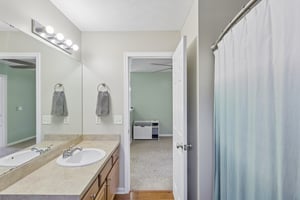 Turnberry Dr-S2805-041.jpg