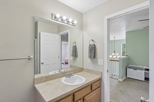 Turnberry Dr-S2805-042.jpg