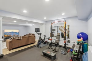 Turnberry Dr-S2805-058.jpg