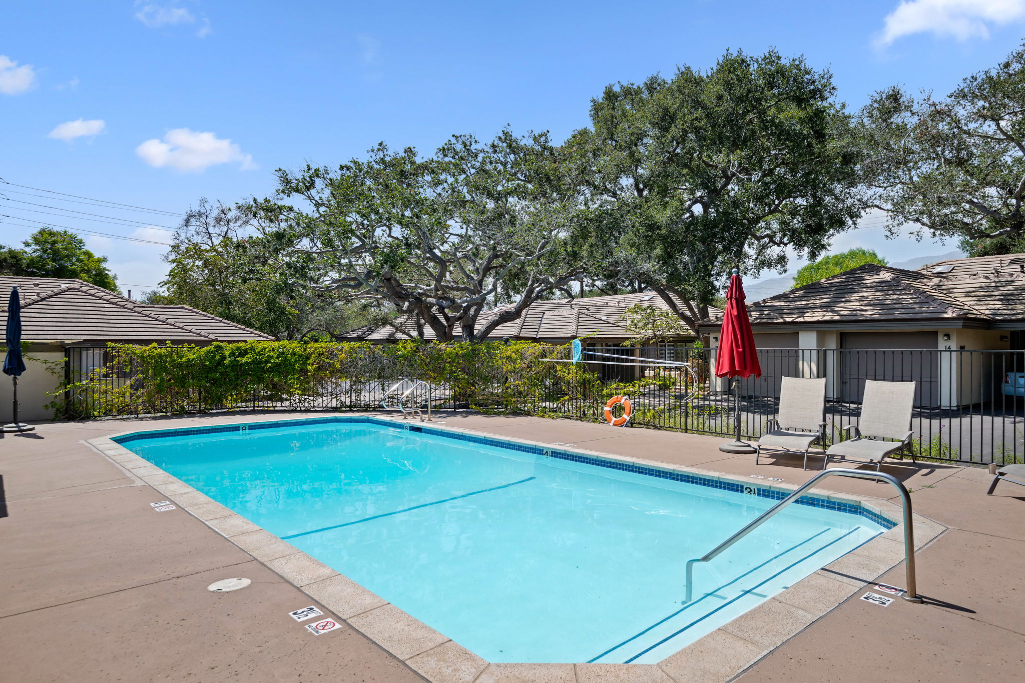 30-Oak Creek Community Pool
