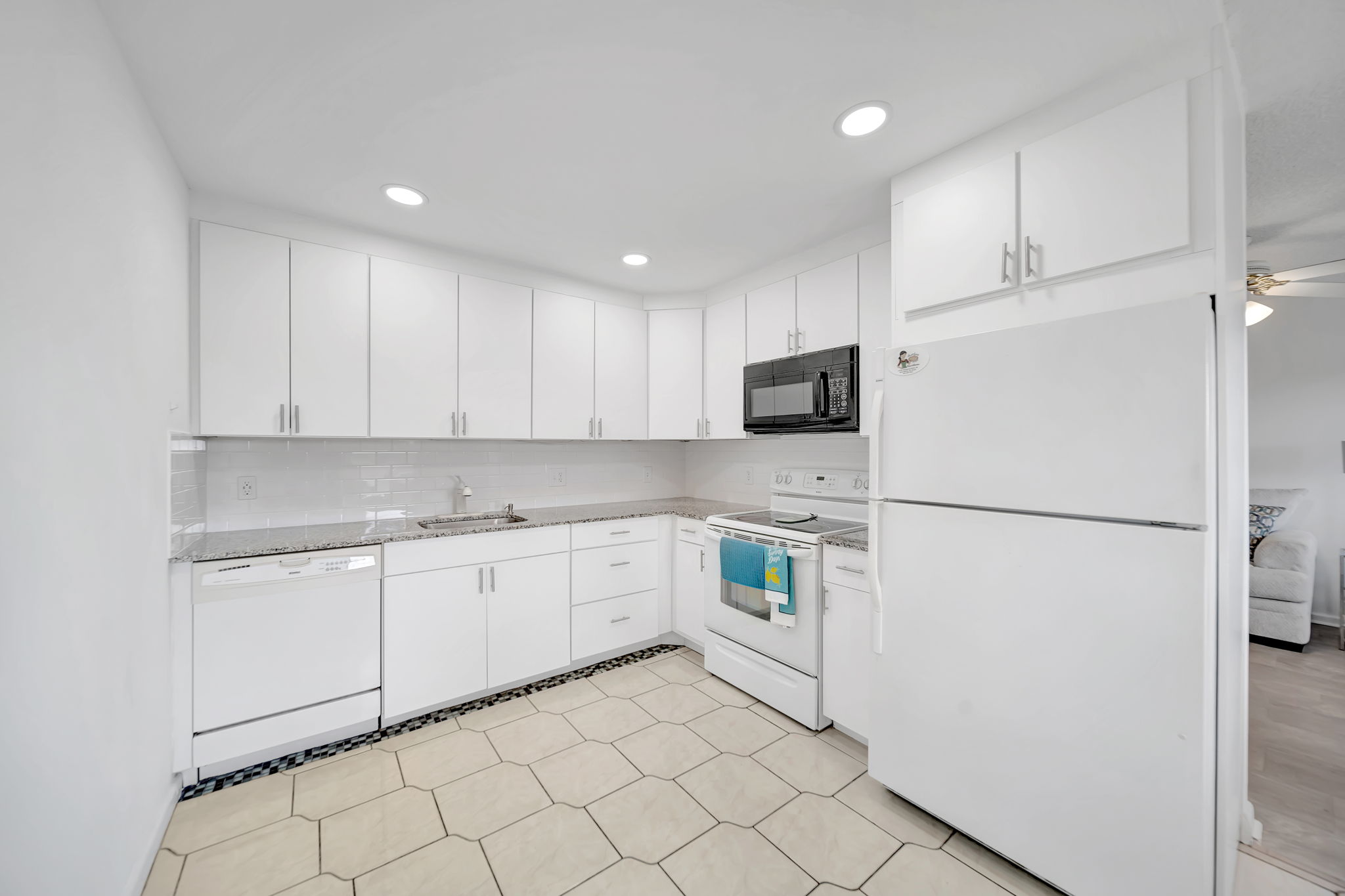 140 S Dixie Hwy 629, Hollywood, FL 33020, US Photo 10