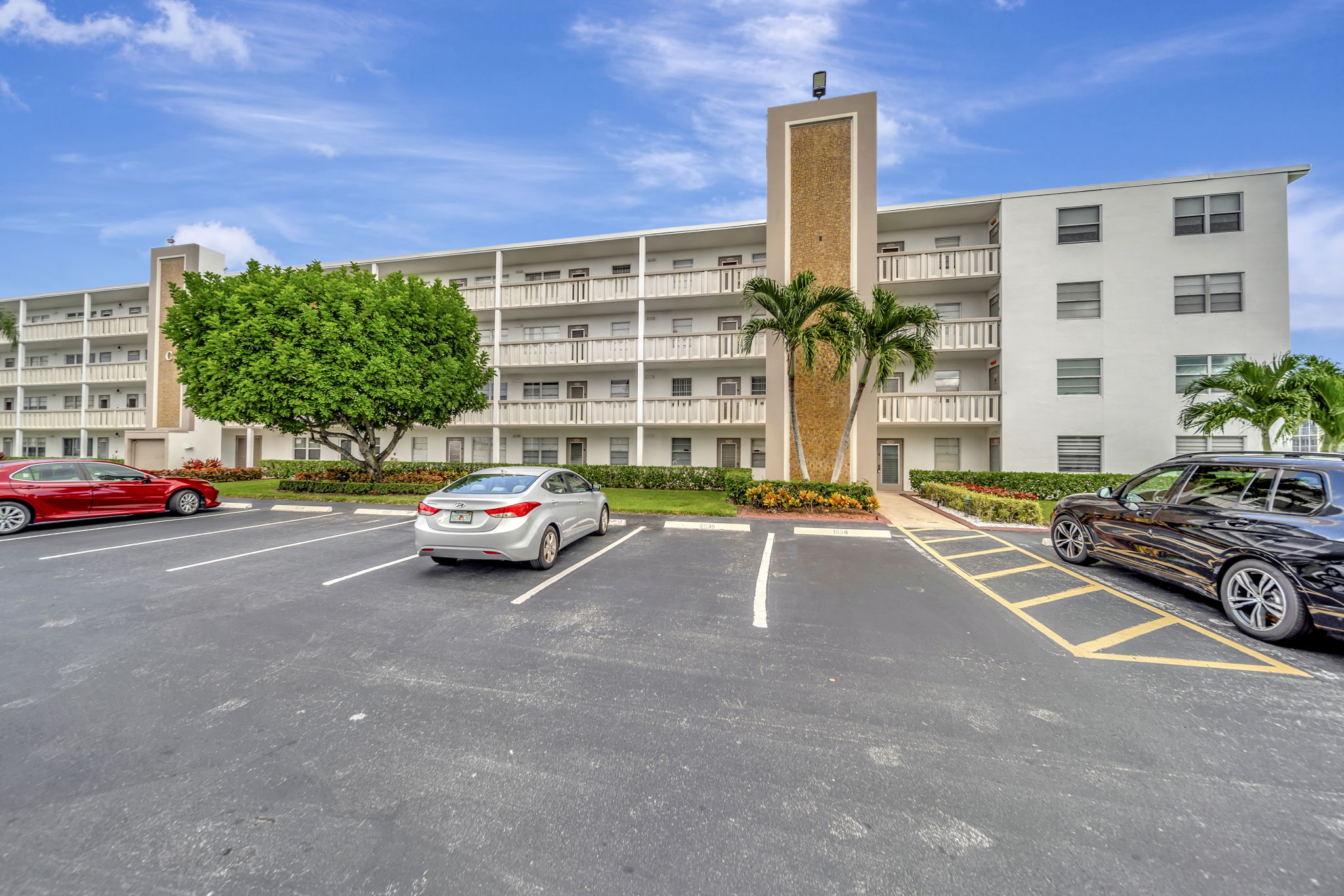 140 S Dixie Hwy 629, Hollywood, FL 33020, US Photo 5