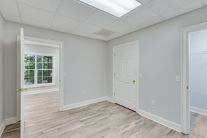  Photo 49